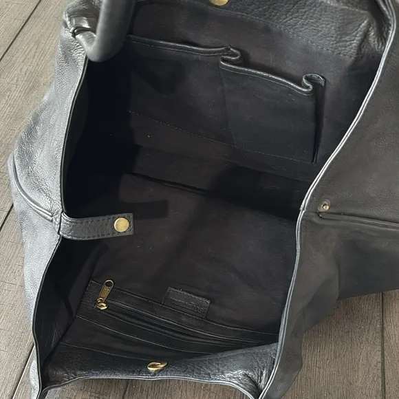 Sorpresal Black Leather Tote Bag - Picture 5 of 7